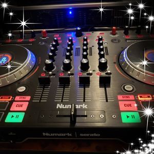 Meet your Posher, Charles